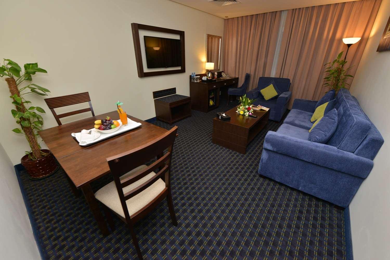 Western Premier Hotell 4*