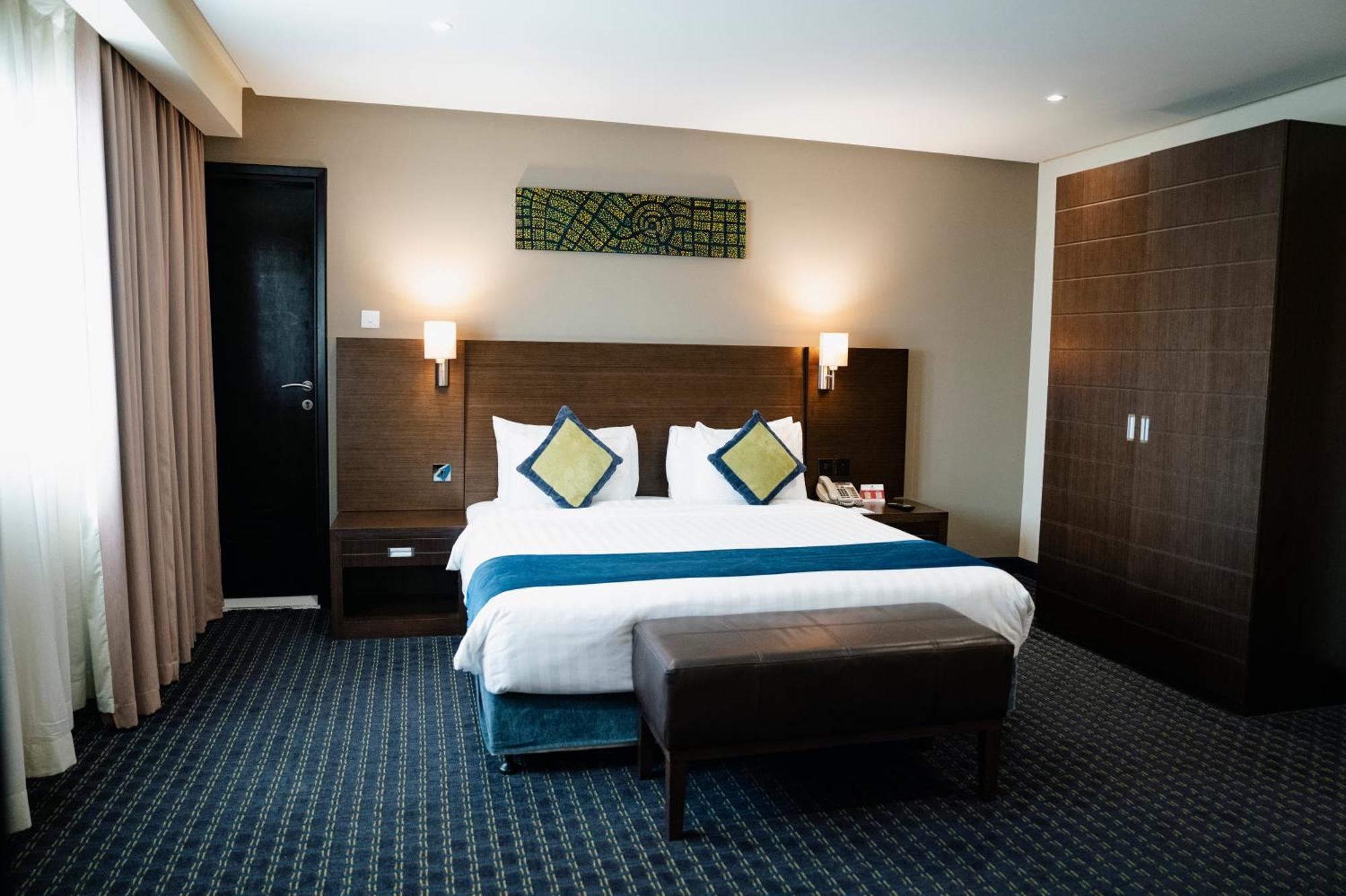 Western Premier Hotell
