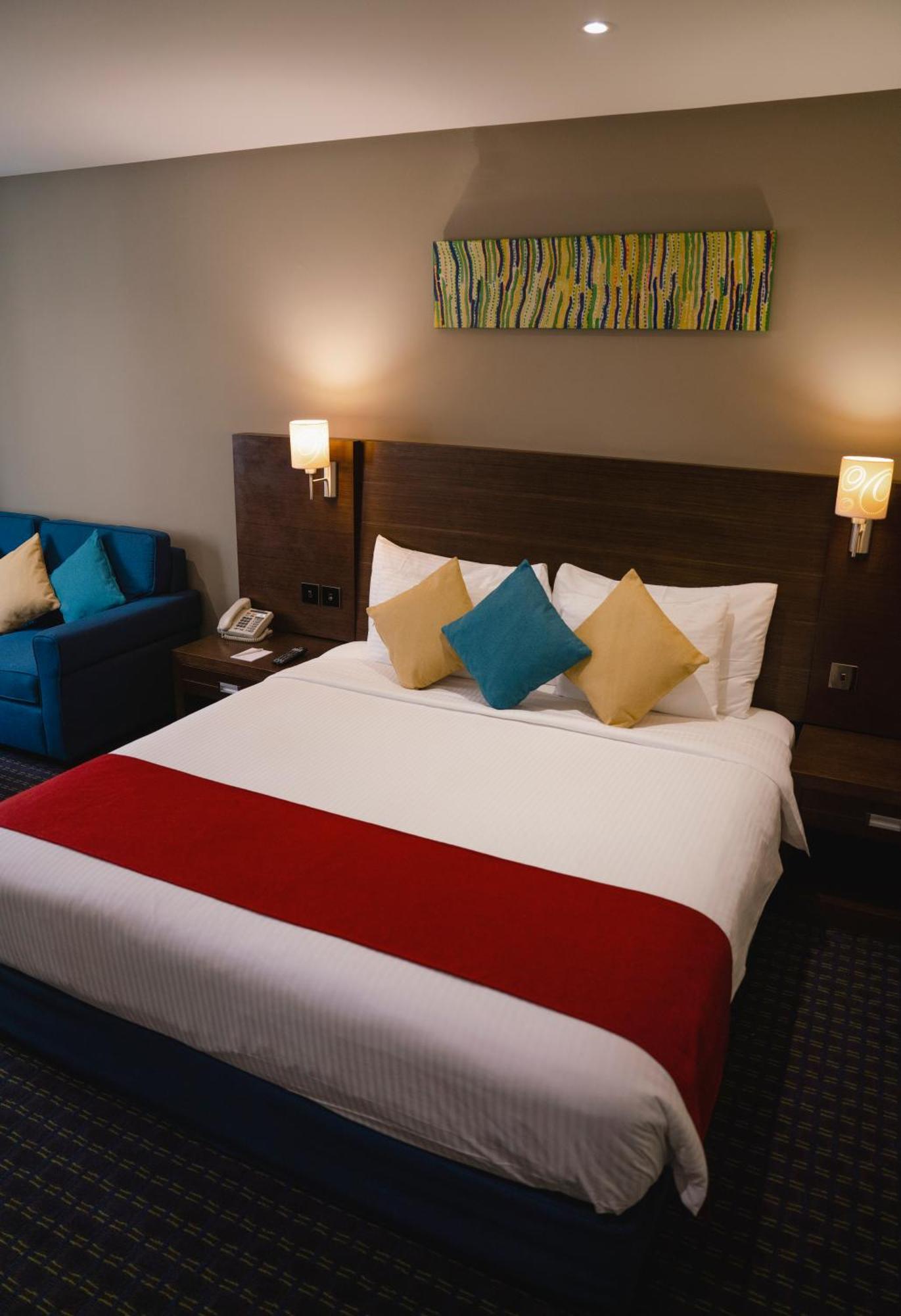 Western Premier 4* Muscat